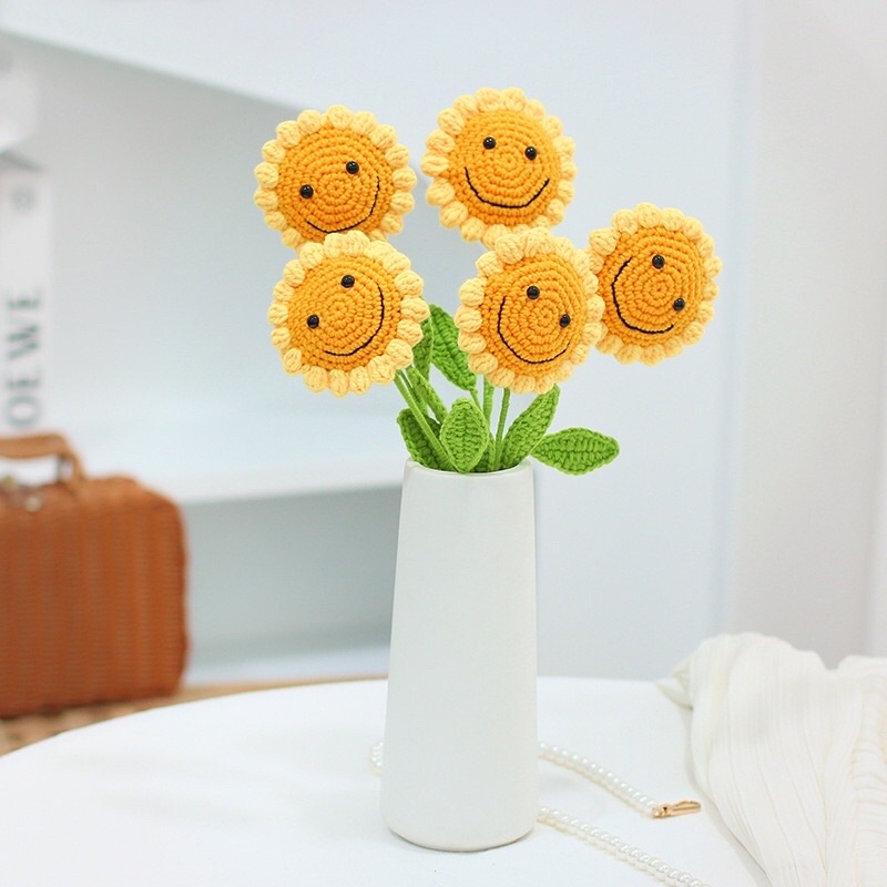 Bông hoa hưong dương mặt cười móc len handmade