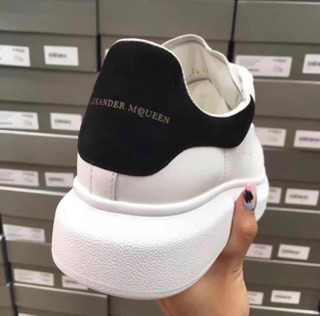MCQueen trắng Alexender