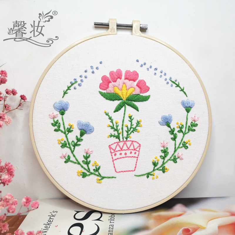 Bộ dụng cụ thêu tranh có họa tiết và kim thêu dành cho người mới bắt đầu