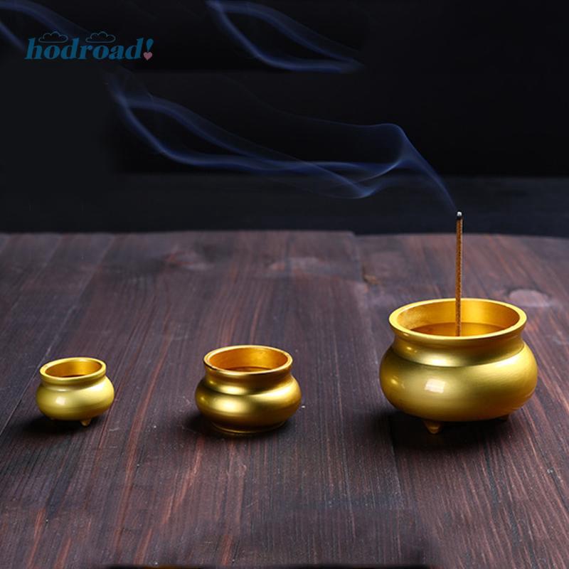 Lư hương màu vàng chất liệu đồng thau trang trọng tiện dụng