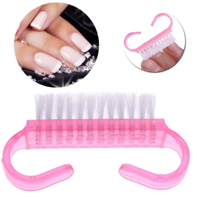 Bàn chải chà móng tiện dụng