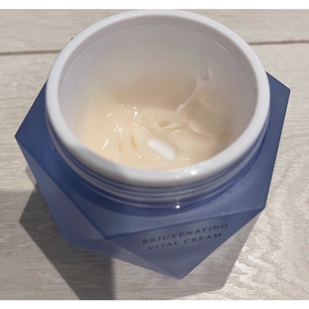 Kem Dưỡng Trẻ Hoá Săn Chắc Da Banobagi Rejuvenating Vital Cream
