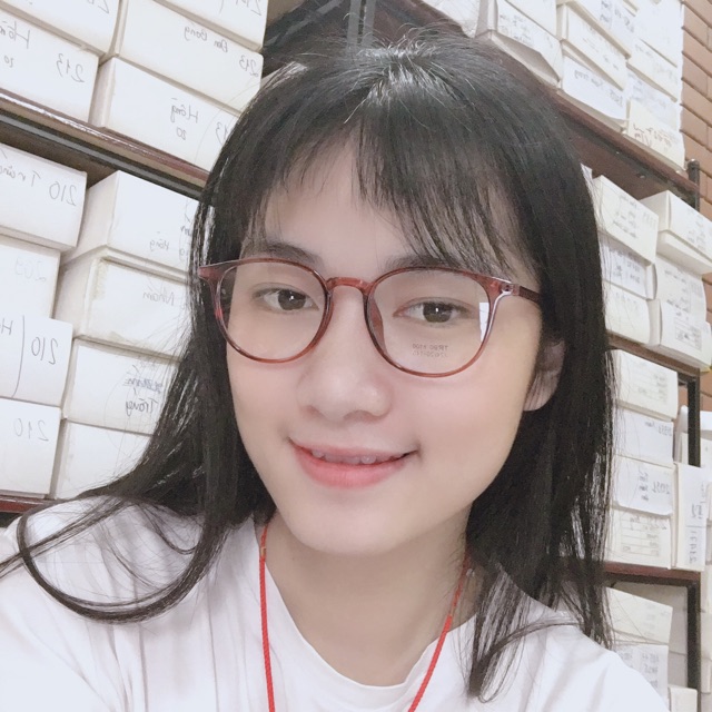 Kính tròn nhỏ nữ giới chất liệu nhựa lõi kim loại thời trang 8100