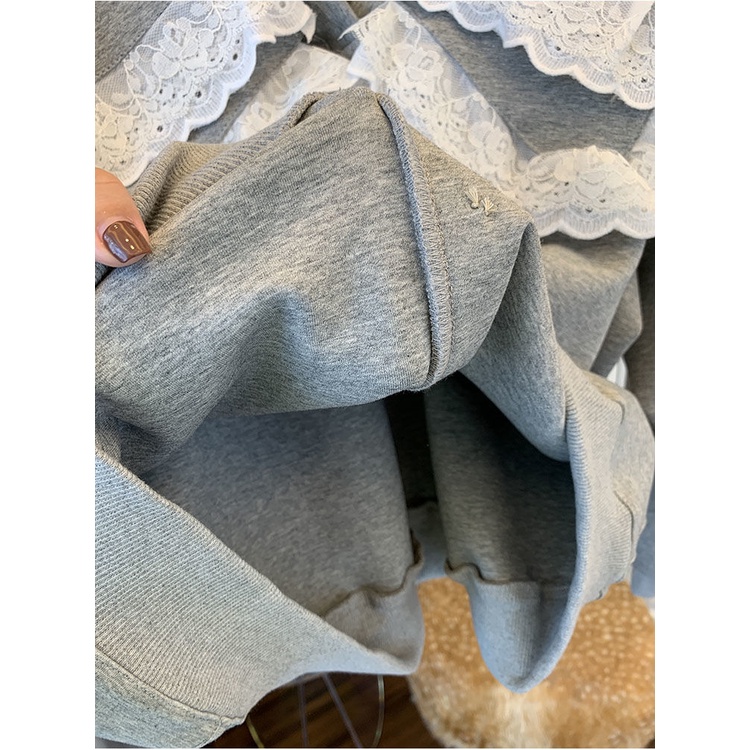 Áo sweater hai lớp cổ búp bê phối bèo dáng rộng phong cách quân đội Hàn Quốc thời trang cho nữ 2021 | BigBuy360 - bigbuy360.vn