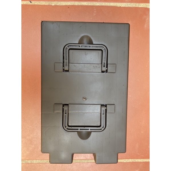 Hộp bình acquy xe M133 , 133s zin xe