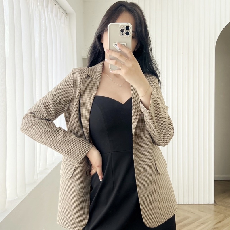 Áo khoác blazer nữ 1 lớp dáng dài tay dài Huien Design hoạ tiết kẻ nâu thời trang công sở, áo vest nữ Hàn Quốc