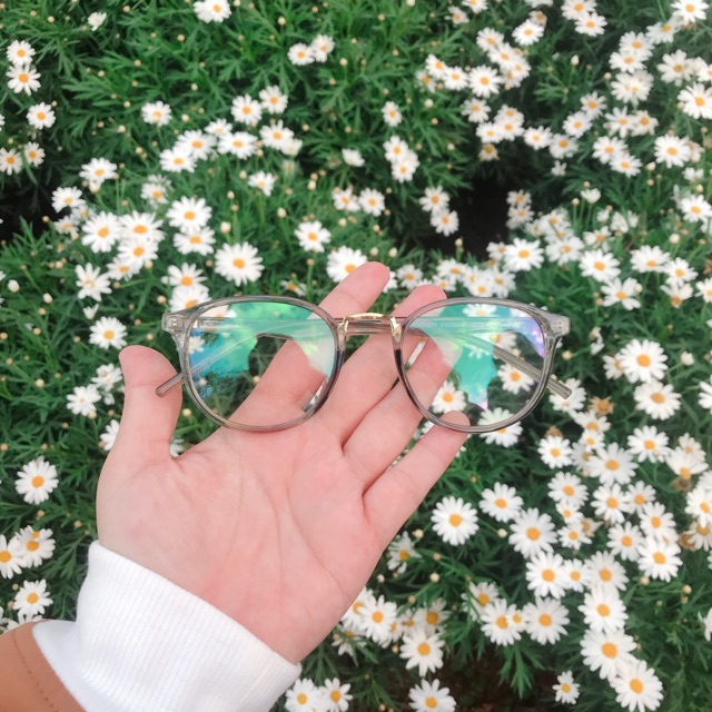 Kính nhựa dẻo form vuông bầu best seller | BigBuy360 - bigbuy360.vn