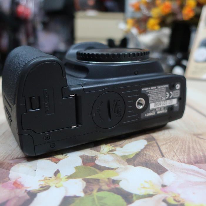 [Shoppe trợ giá ] Máy ảnh Canon 10D đẹp sưu tầm hoạt động hoàn hảo