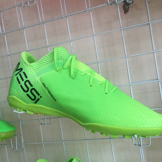 Giày bóng đá sân cỏ nhân tạo MESSI