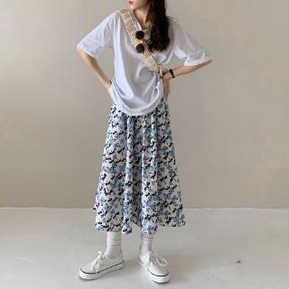 Chân váy họa tiết bướm dễ thương cho nữ