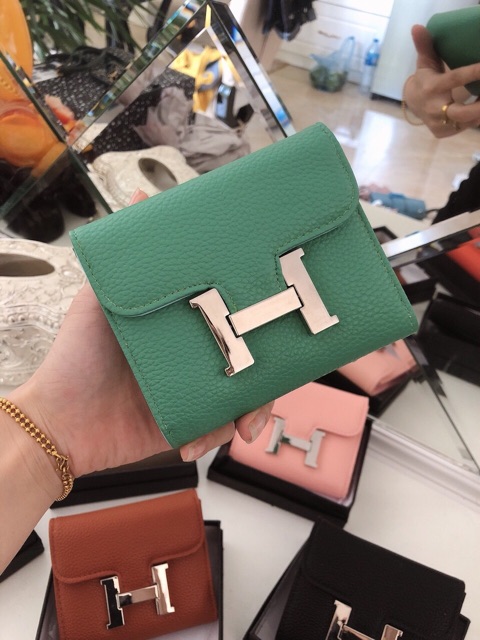 Ví bé cầm tay thời trang