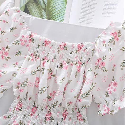 Áo Kiểu Tay Ngắn Dáng Ôm In Họa Tiết Hoa Nhí Xinh Xắn Edge