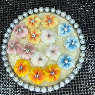Hoa đậu ombre nail