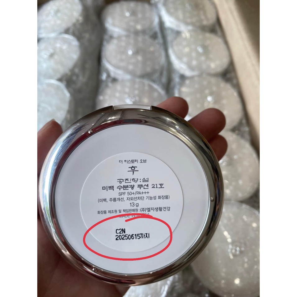 Phấn Nước Whoo Trắng Tách Set Nobox