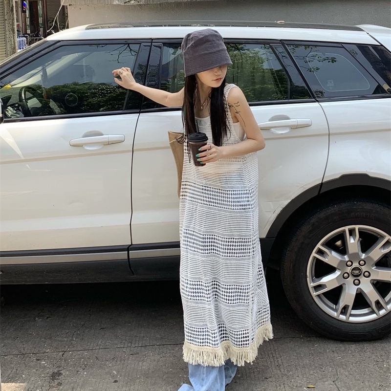 Đầm Dệt Kim Khoét Rỗng Kiểu Dáng Nhỏ Nhắn Xinh Xắn