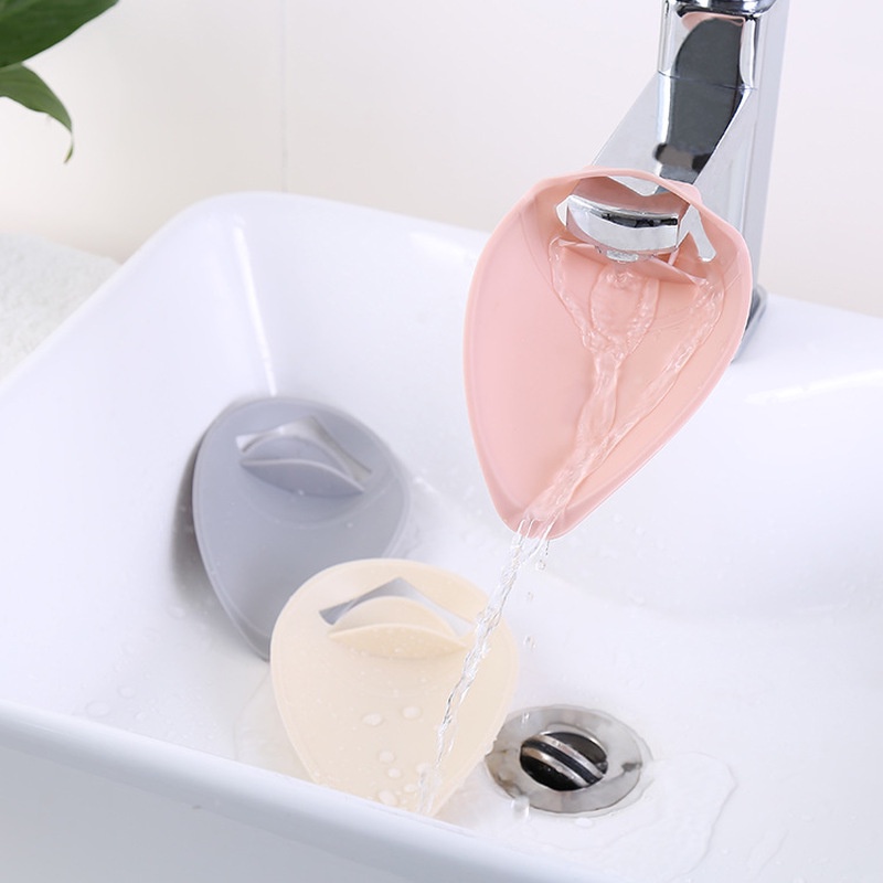 1 Dụng Cụ Nối Dài Vòi Nước Cho Bé
