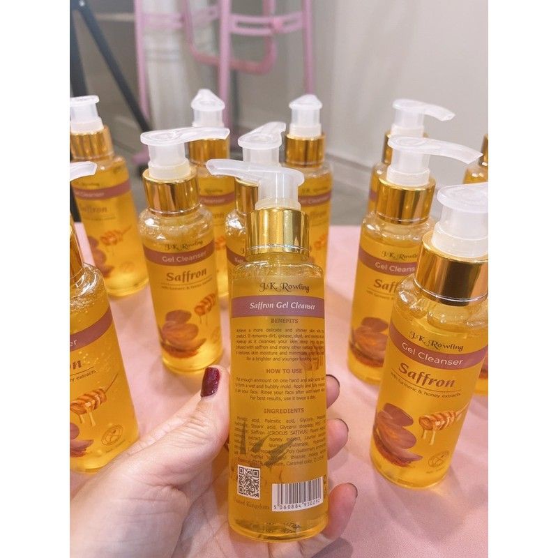 Gell Sữa rửa mặt saffron