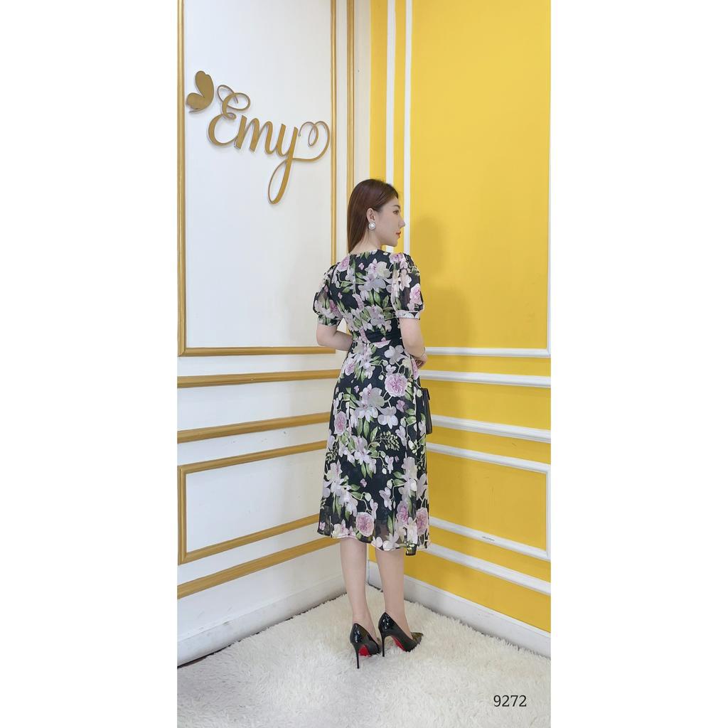 Đầm EMY EM9272 Xoè Cổ V