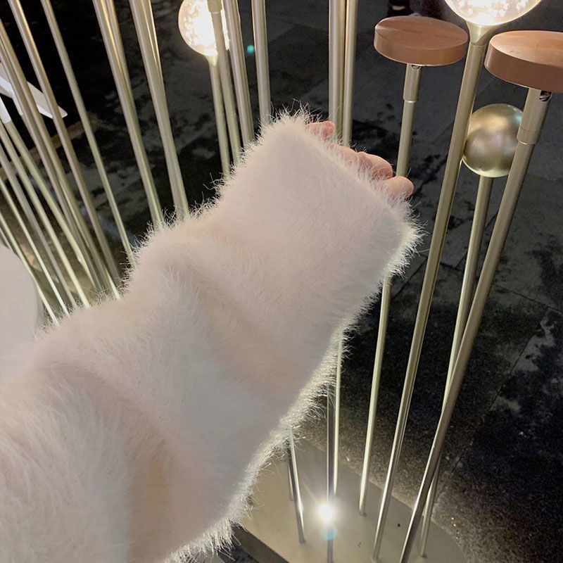 Áo sweater nhung cổ chữ V phối lông thú thời trang thu đông mới cho nữ 2021