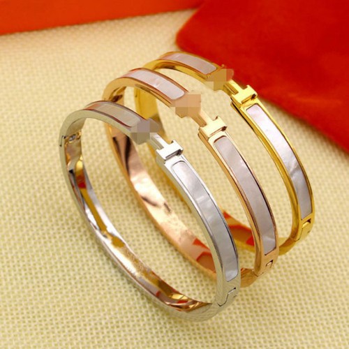 Vòng Tay Chữ H Xà Cừ Titan Ko Đen TT 3228