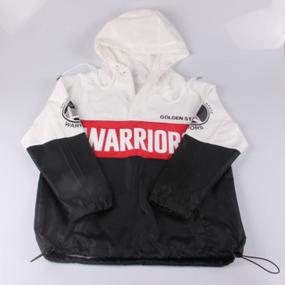 ẢNH THẬT ÁO GIÓ WARRIOR V TAEHYUNG BTS