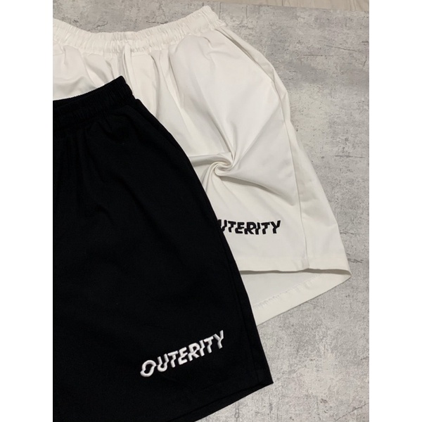 Quần Short Kaki Local Brand In Chữ OUTERITY màu đen trắng form unisex phong cách Ulzzang - Gin Store