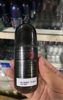 Lăn khử mùi ROMANO VIP đỏ 50ml