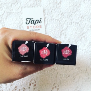 Son Kat Von D Studded Kiss Lipstick