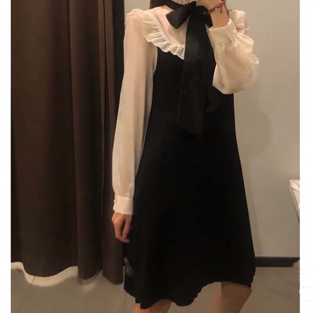 Váy phối voan tơ