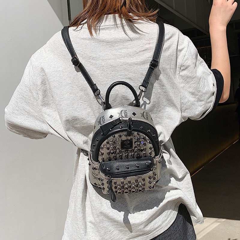 Balo mini đính đinh tán phong cách Hàn Quốc thời trang cá tính cho nữ