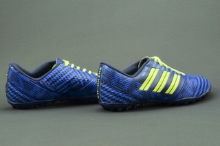 Giày đá bóng nemeziz 2018