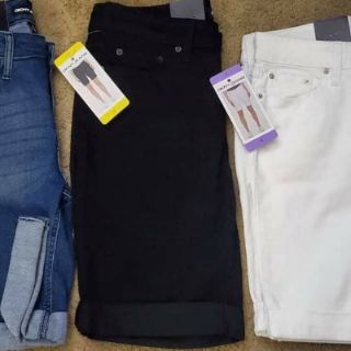 Quần jeans DKNY lửng nữ