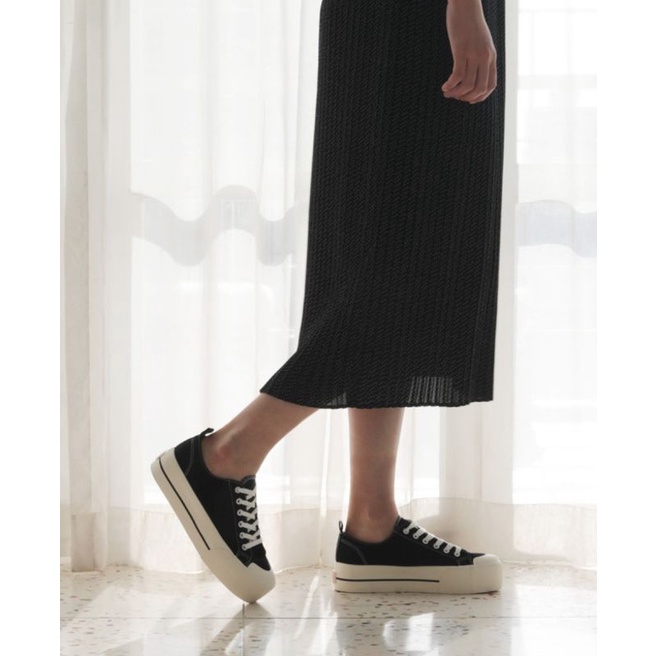 Domba All Round Lift Đen