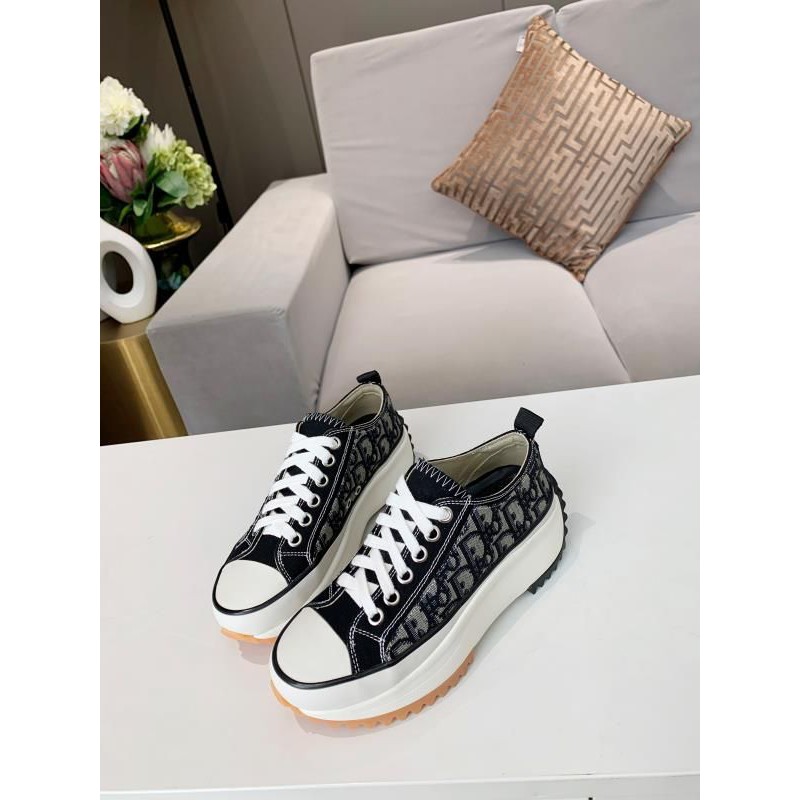 giày thể thao nữ đế tăng chiều cao 5cm họa tiết chữ D Dior CD x convers