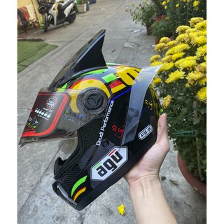 Đuôi gió gắn nón bảo hiểm ( kèm ốc)