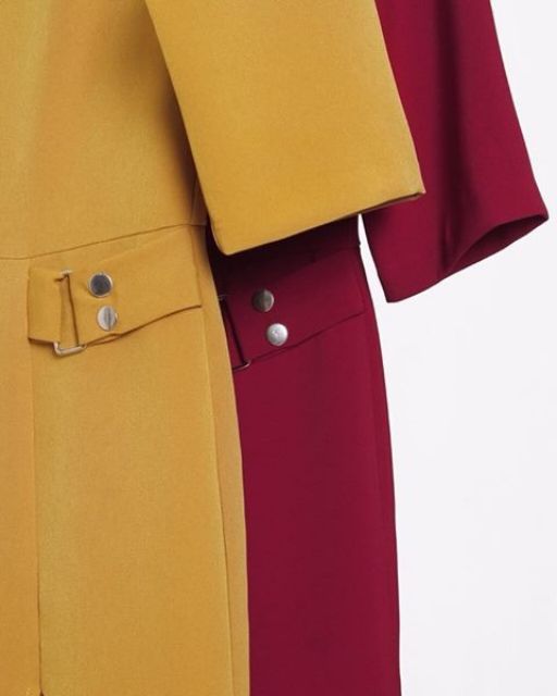 Đầm Ck dáng xòe xẻ tà