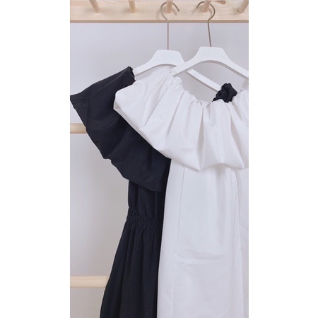 Váy trễ vai tay bồng duyên dáng - Màu đen, trắng - Freesize < 55kg | WebRaoVat - webraovat.net.vn