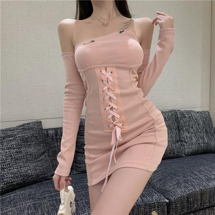 Đầm Mini Ôm Dáng Tay Dài Trễ Vai Phối Dây Xích Gợi Cảm Cho Nữ La8