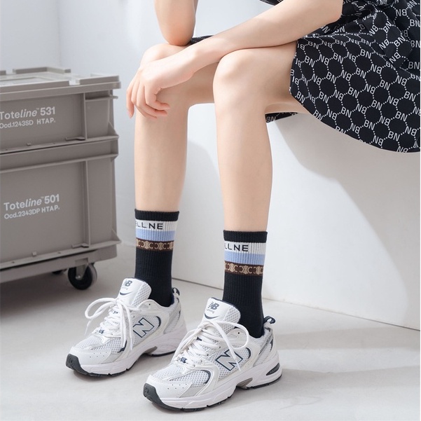Vớ CELLNE cao cổ Nam nữ phong cách thể thao, năng động.