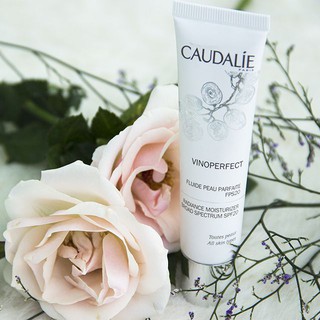 KEM DƯỠNG TRẮNG NGÀY CAUDALIE VINOPERFECT FLUIDE PEAU PARFAITE FPS20