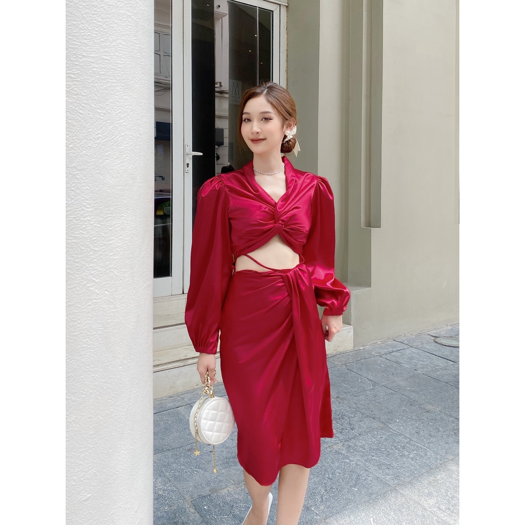 Váy lụa cao cấp xếp ly xẻ tà, có mút ngực được thiết kế rất hiện đại, sang trọng và quyến rũ, gợi cảm, sexy  D15