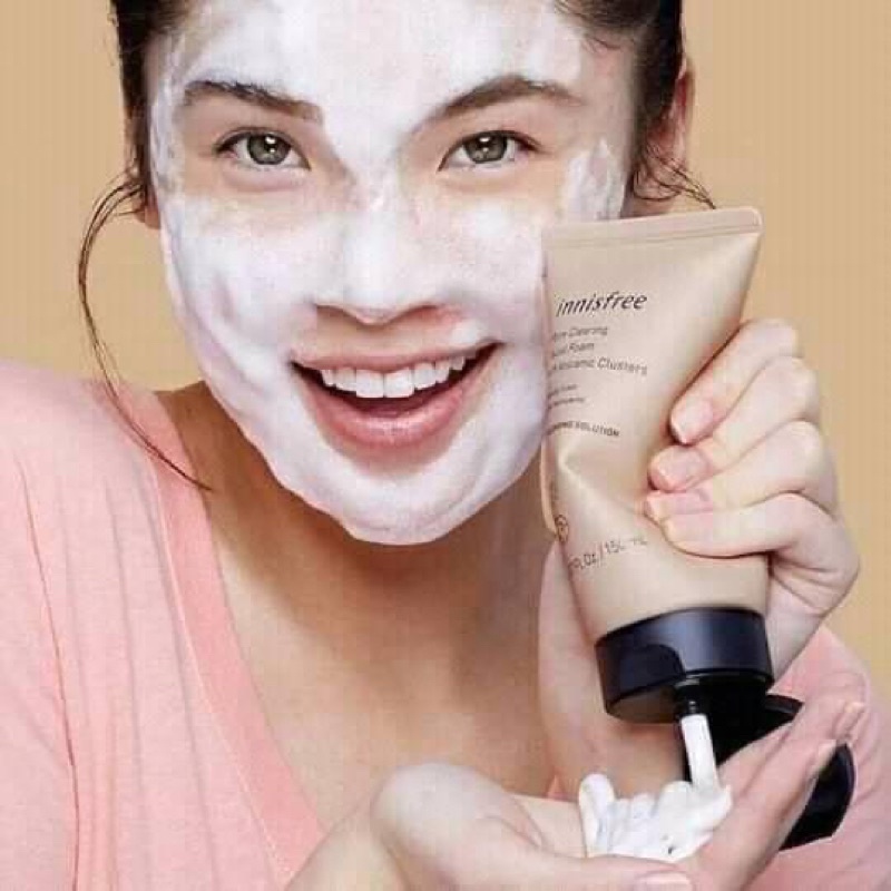 Sữa Rửa Mặt Innisfree Trà xanh, Tro Núi Lửa Green Tea Foam Cleanser Làm Sạch Sâu, Kiểm Soát Nhờn Hàn Quốc 150ml