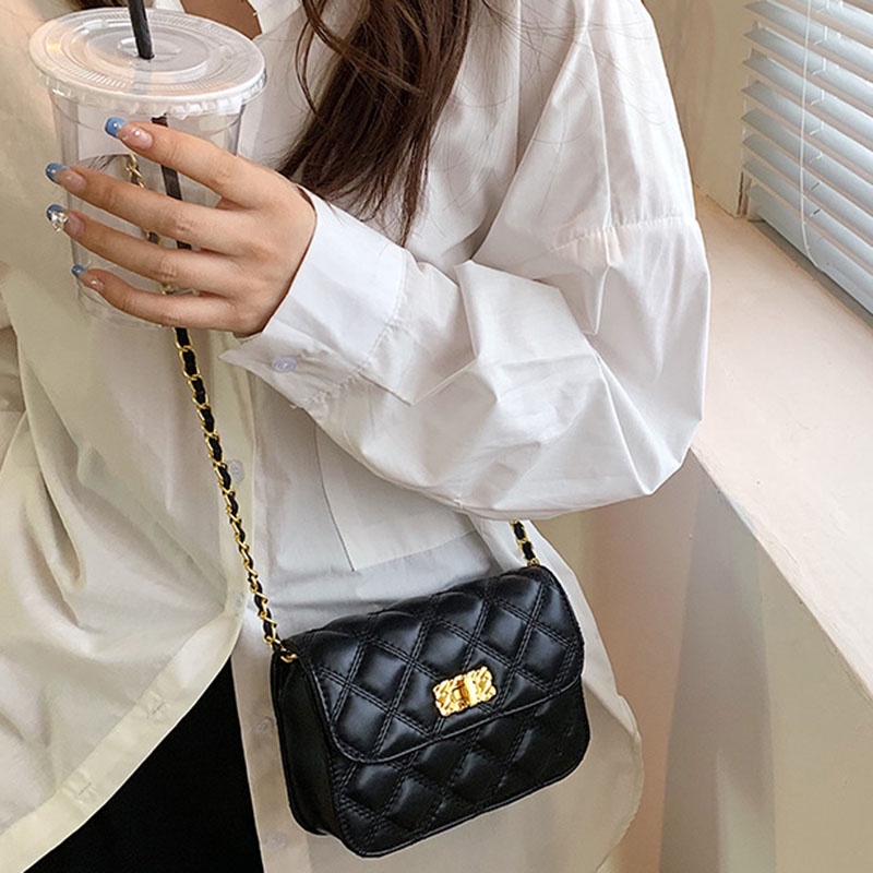 Túi Đeo Vai Hình Thoi Nhỏ Xinh Phối Dây Đeo Sợi Xích Thời Trang Cho Bạn Gái