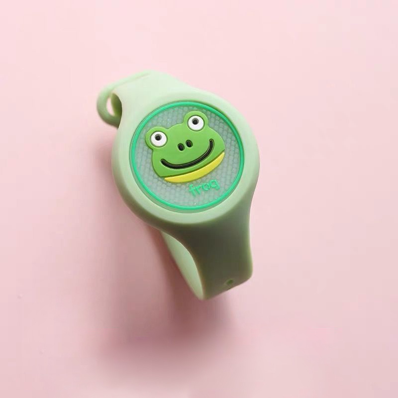 Đồng Hồ Tình Dầu Đuổi Muỗi Phát Sáng Hoạt Hình Dễ Thương