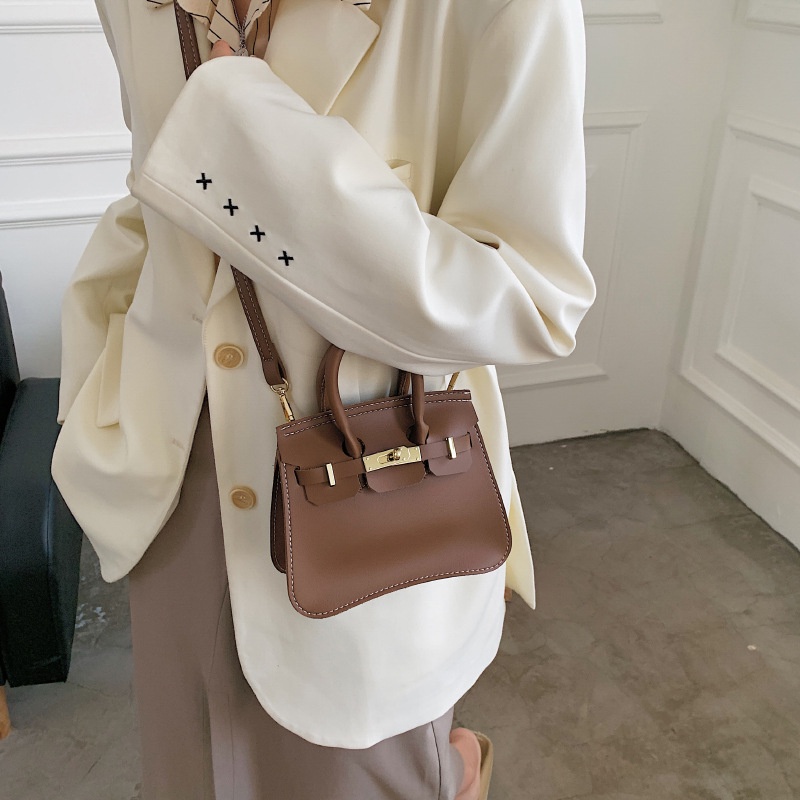 Túi xách đeo chéo hình vuông nhỏ gọn phong cách retro thời trang mới năm 2021