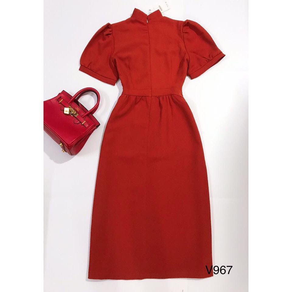 Đầm Body Khoét Cổ Tạo Kiểu Vai Nhún Nút Bọc Chất Kate Lụa ☘️ | BigBuy360 - bigbuy360.vn