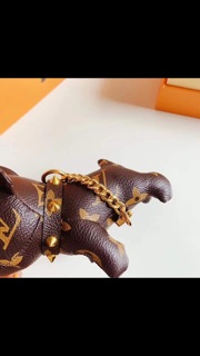 Móc khoá LV cún con cực xinh