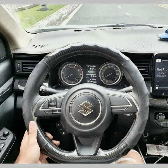Bọc vô lăng ô tô kiểu dáng dcut cho xe kia seltos, xl7, k5, VFE34, VF8 etriga, sonet,almera, kick, territory, custin