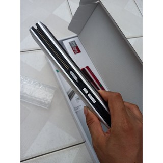 Máy kẹp duỗi, là tóc Codos CHI-2300