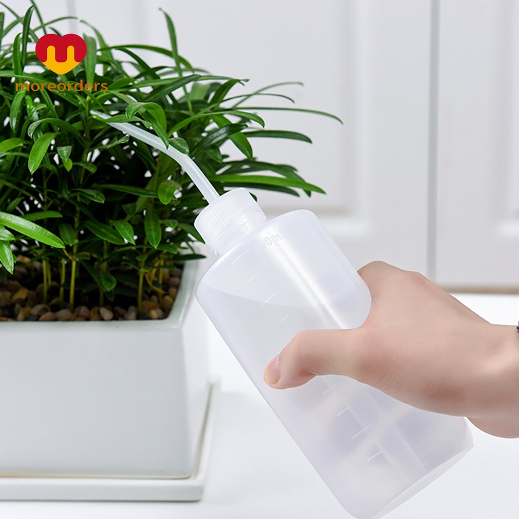 Bình Xịt Nước Rửa Hình Xăm 500ml